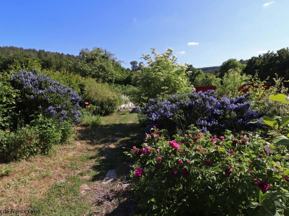 Gîte La Lande-de-Goult, 3 pièces, 4 personnes - FR-1-497-116 Esterno foto