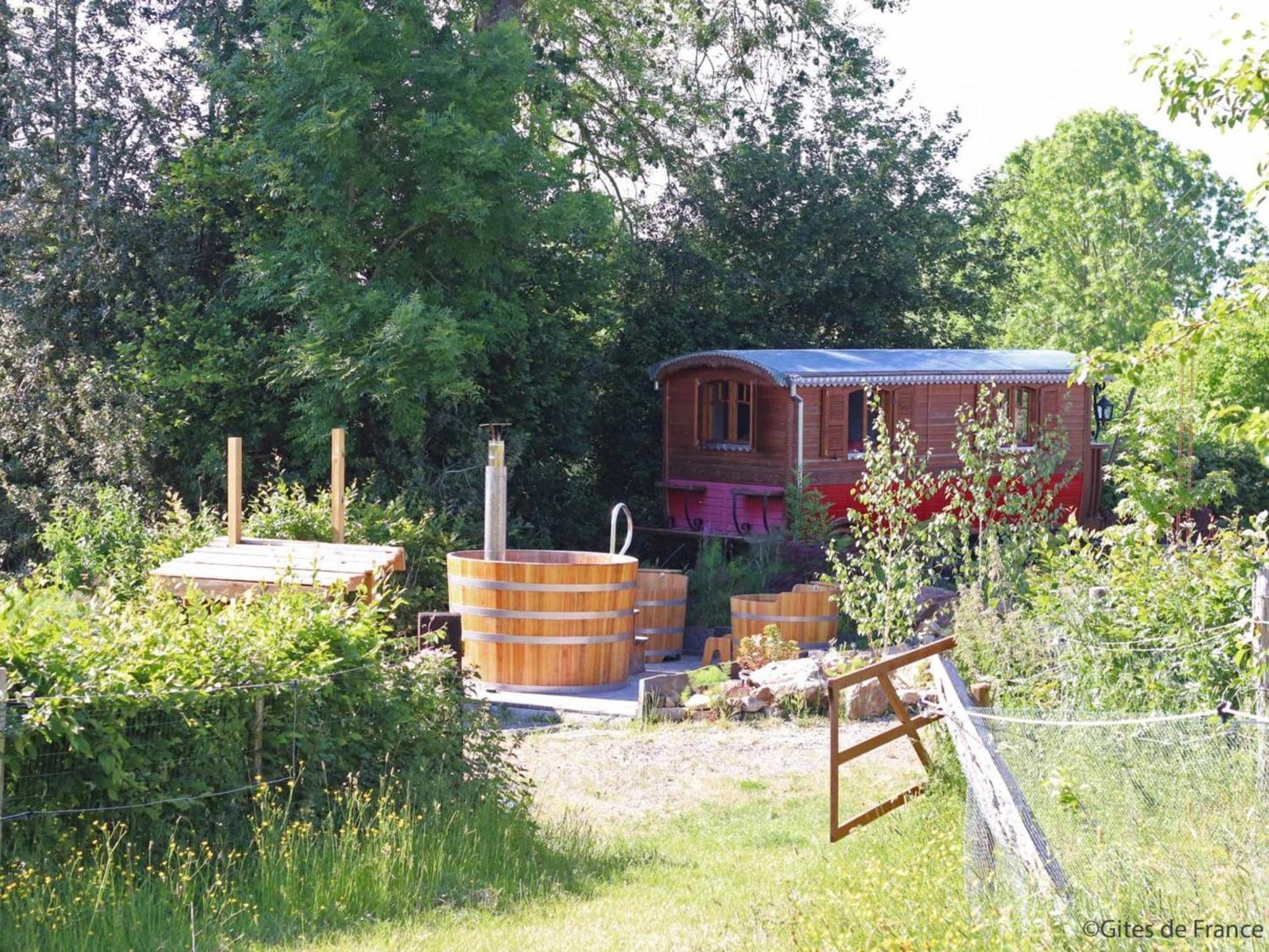 Gîte La Lande-de-Goult, 3 pièces, 4 personnes - FR-1-497-116 Esterno foto